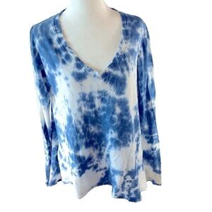 Urban Outfitters Tie Dyed Distressed Tee Women M Blue White VNeck Boho Festival